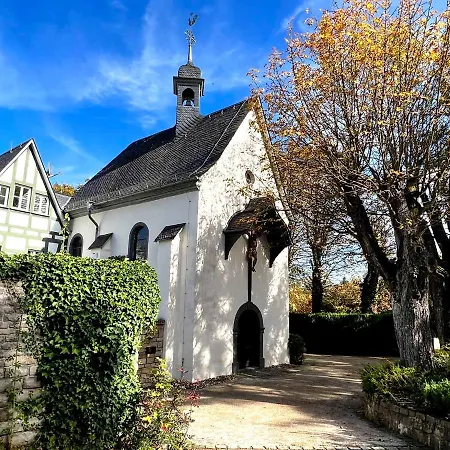 Altes Forsthaus Apartman *