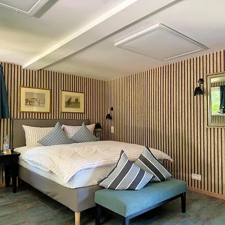 Altes Forsthaus Apartmán *